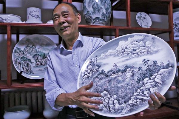 陶瓷大師喬希儒首次參展藝博會(huì)